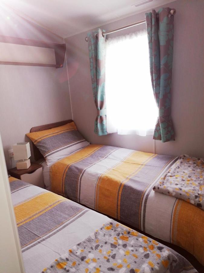 Lytchett Bay View Villa Poole Buitenkant foto